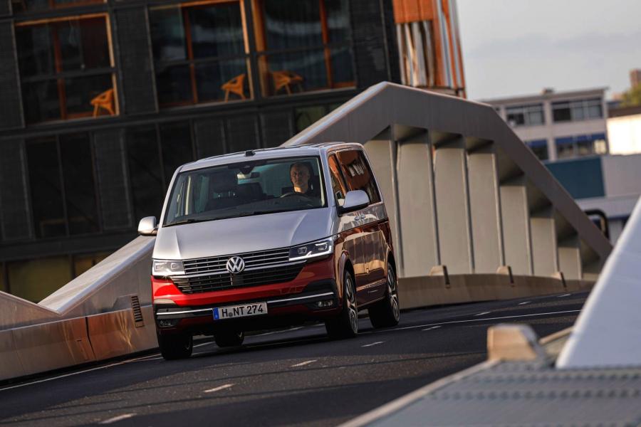  Volkswagen Multivan Bulli (T6.1) 2019 года  (фото 54 из 86)